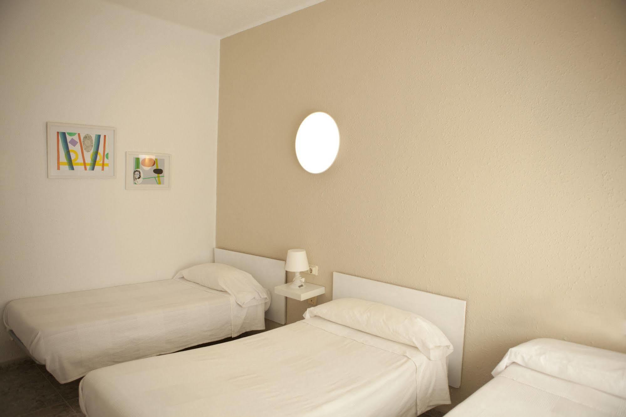 Malvarrosa Beach Rooms Валенсия Экстерьер фото